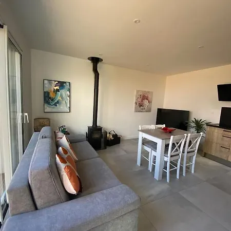 Maison Proche Du Centre * Порник